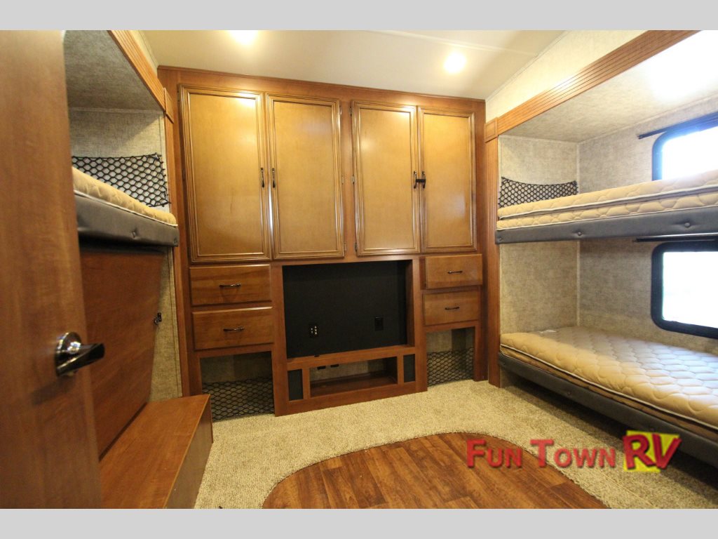 Forest River Sandpiper 380BH5 fifth wheel Bunkhouse